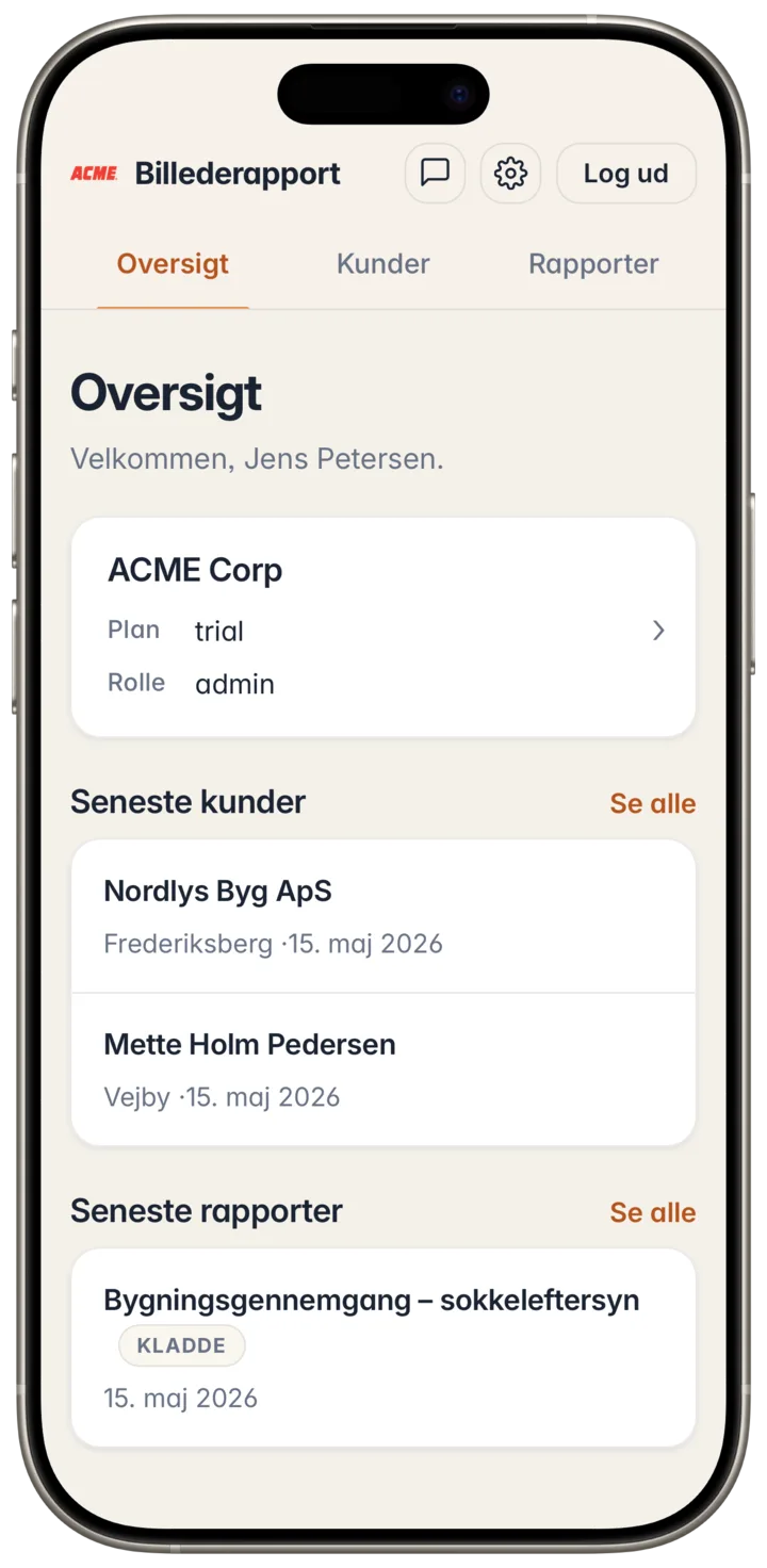 Billederapport-appen på en iPhone: oversigtsskærmen med seneste kunder og en igangværende rapport.